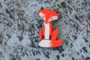 Drewniana broszka Cute Fox