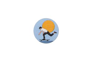 Drewniana broszka Skateboarding Brooch