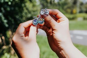 Drewniana broszka Road bike Brooch